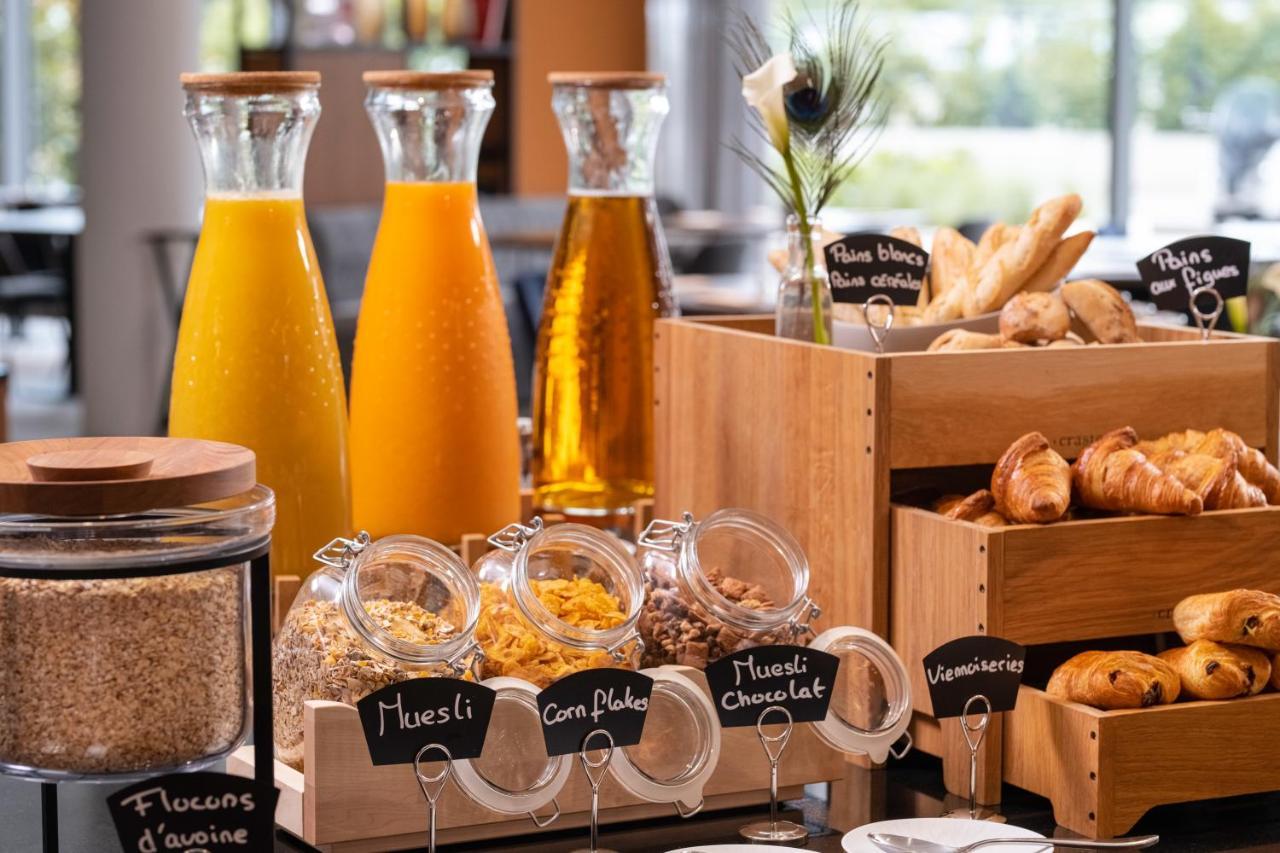 Mercure Geneva Airport Мейрин Екстериор снимка
