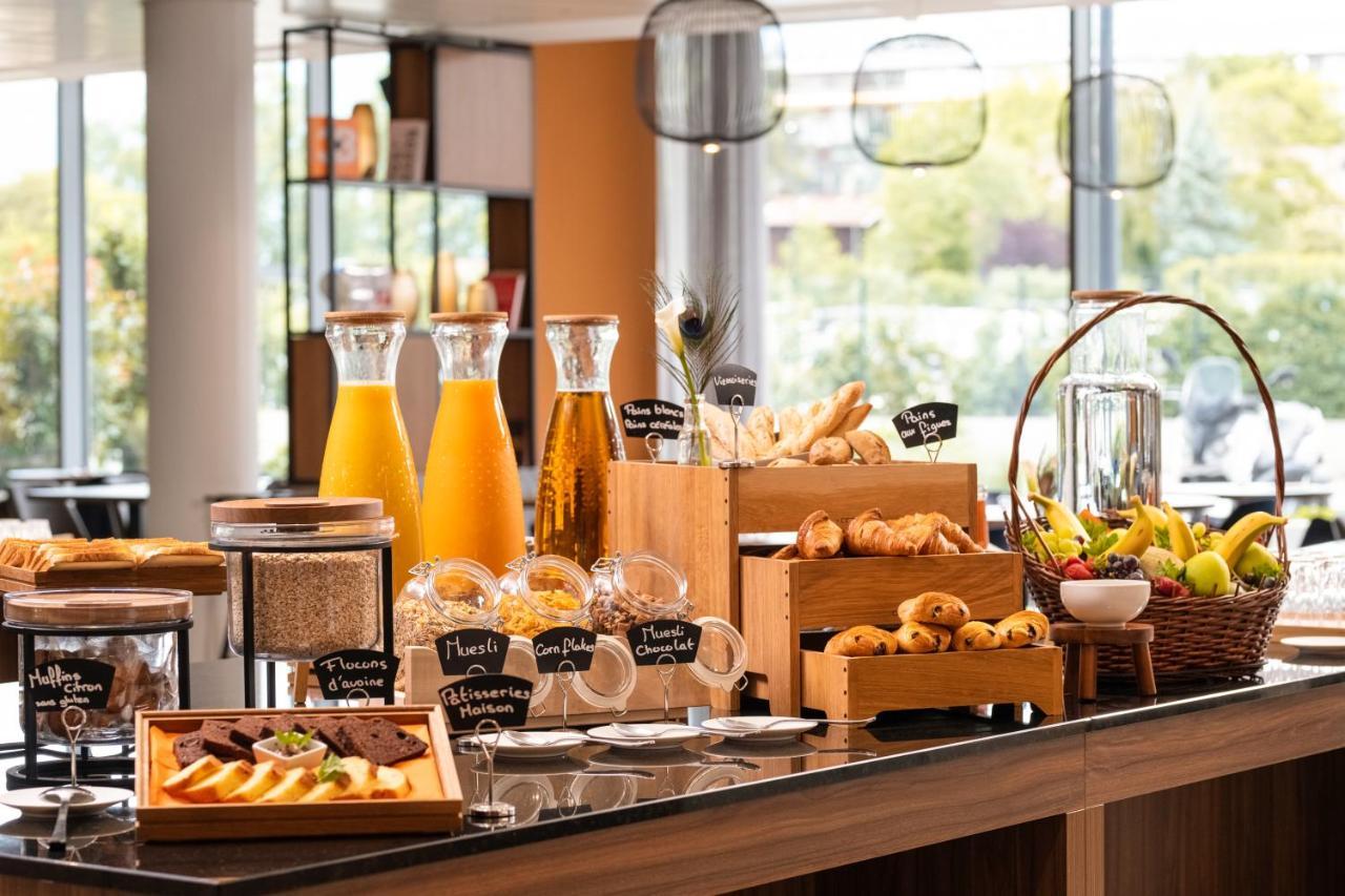 Mercure Geneva Airport Мейрин Екстериор снимка