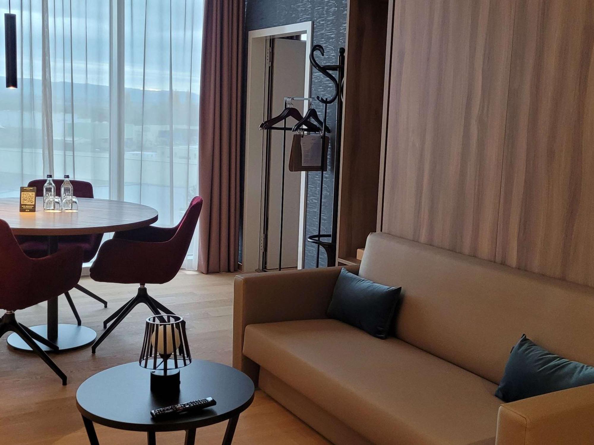 Mercure Geneva Airport Мейрин Екстериор снимка