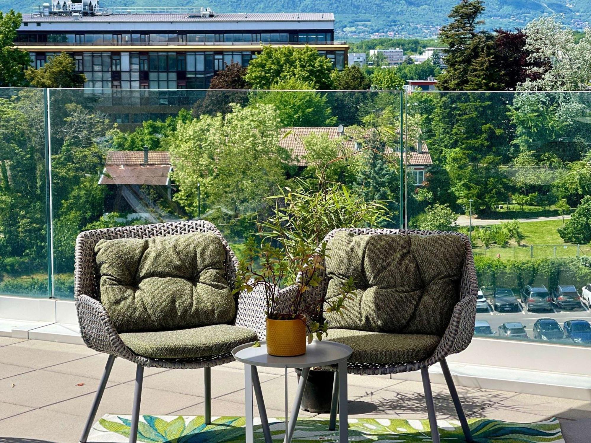Mercure Geneva Airport Мейрин Екстериор снимка